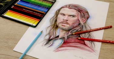 Thần Thor với Chì Màu Polychromos